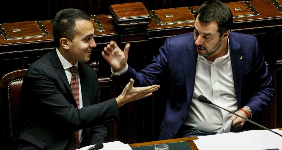 Ο Σαλβίνι απέφυγε τη δίωξη παρά τρίχα